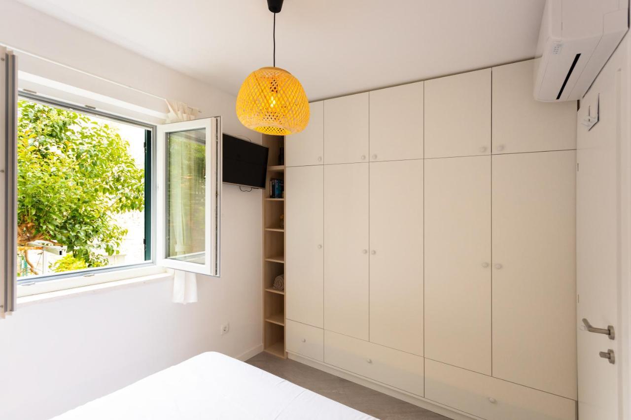 Jesliving Hvar - 2 Bedroom Elegant Apartment With Sea View In Historic Center Of Hvar Town Buitenkant foto